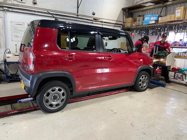 マッハ車検 八幡陣原店で行われる車検と自動車整備のイメージ画像