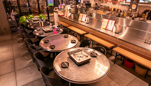 立川のKOREAN CAFÉ ＆ RESTAURANT ONDOの内観のイメージ