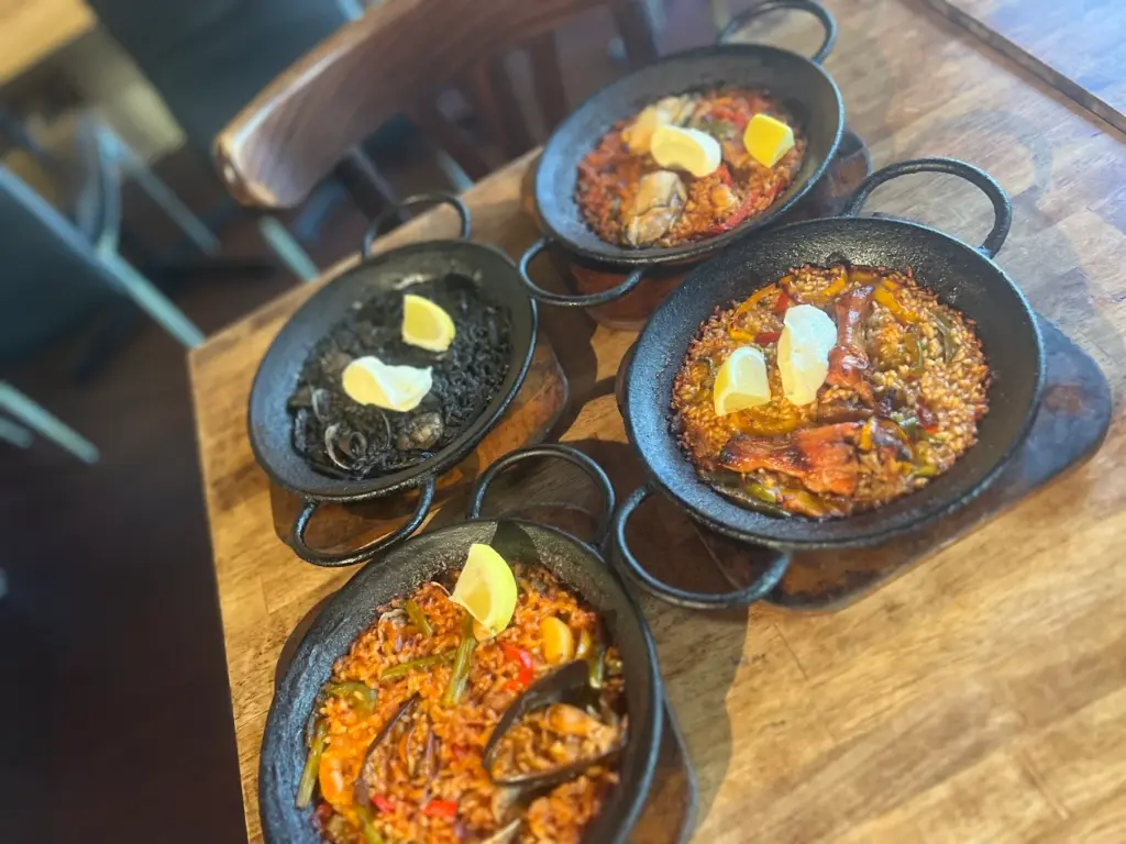 Bar Borracho 中崎町店のパエリア