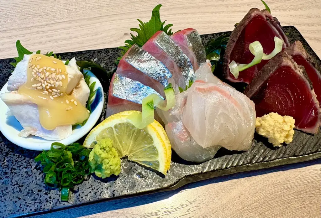 中目黒のふぐぶた酒場で楽しめる刺身